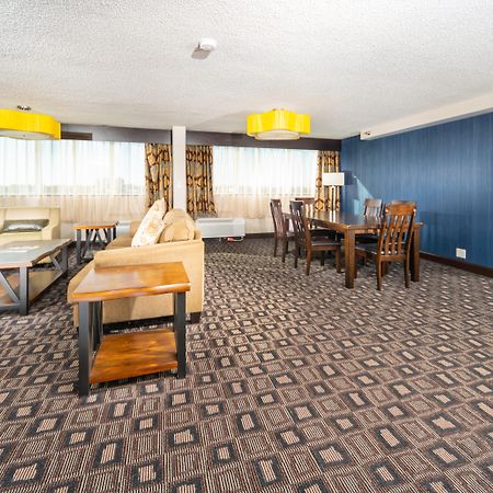 Holiday Inn Louisville East - Hurstbourne By Ihg Zewnętrze zdjęcie