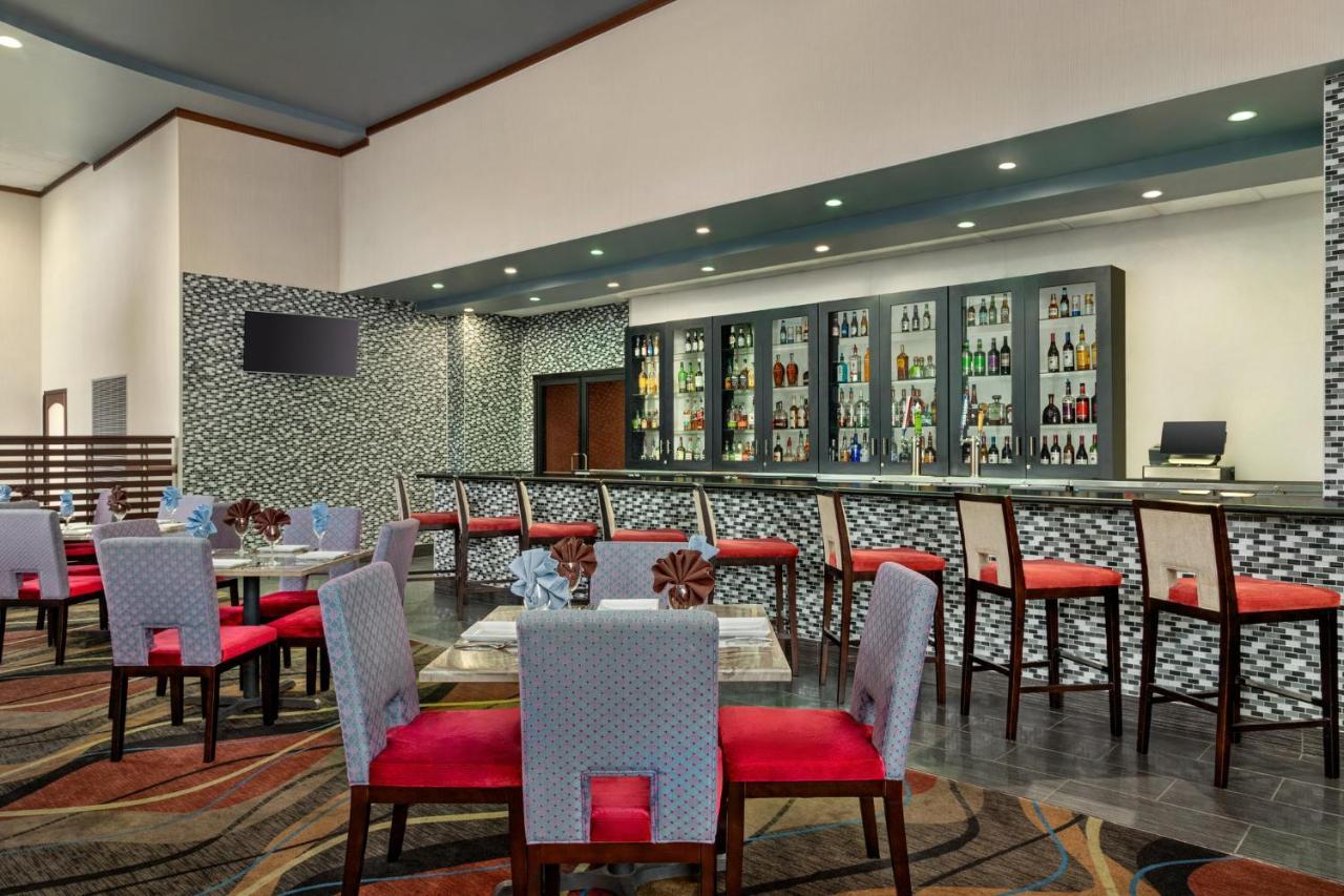 Holiday Inn Louisville East - Hurstbourne By Ihg Zewnętrze zdjęcie