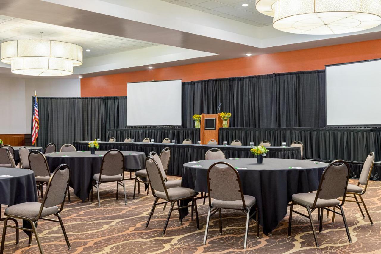 Holiday Inn Louisville East - Hurstbourne By Ihg Zewnętrze zdjęcie