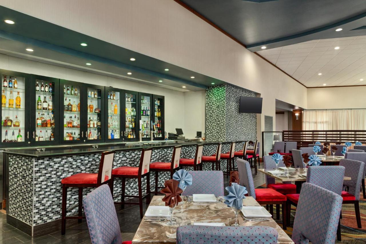 Holiday Inn Louisville East - Hurstbourne By Ihg Zewnętrze zdjęcie